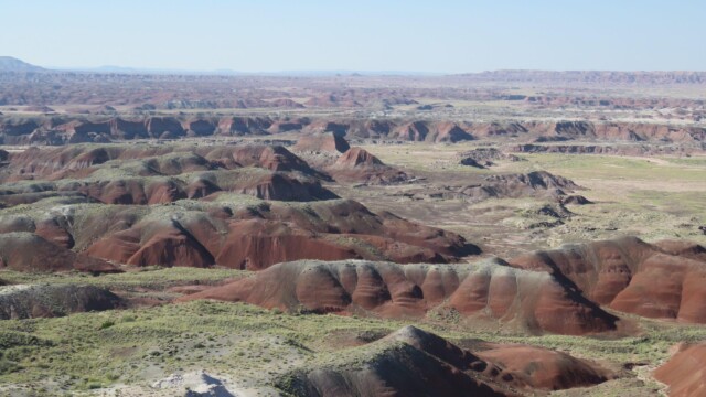 Panoramatický pohľad na okolie Národného parku Petrified Forest v Arizone