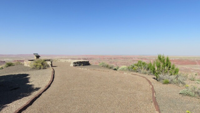 Vyhliadková plošina v Národnom parku Petrified Forest s panorámou