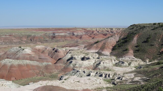 Púštne okolie Národného parku Petrified Forest v Arizone