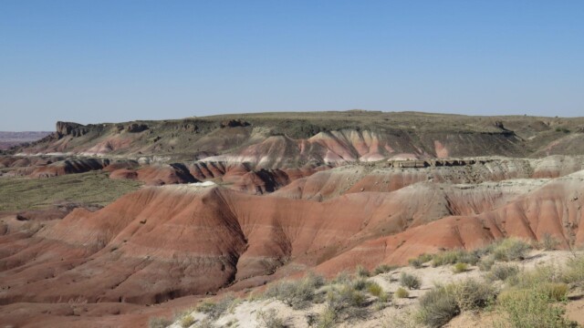 Scénická krajina okolia Národného parku Petrified Forest v Arizone